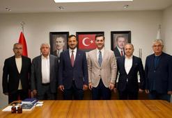 Üsküdar’da 4 CHP’li meclis üyesi AK Parti’ye katıldı