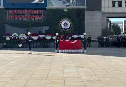 Esenyurt'ta saldırıda şehit olan polis memuru Edirnekapı Polis Şehitliği'nde toprağa verildi