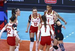 A Milli Kadın Voleybol Takımı, Avrupa Şampiyonası'nda finale yükseldi