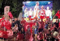 Filenin Sultanları’nın zaferi Osmaniye’de dev ekrandan izlendi