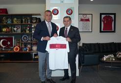 Dursun Özbek'ten, TFF Başkanı Hacıosmanoğlu'na ziyaret