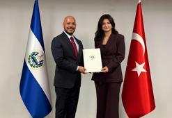El Salvador, 23 yaşındaki Deveci’yi fahri konsolos olarak atadı