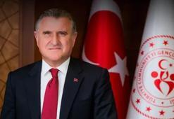 Bakan Bak'tan, milli para yüzücülere tebrik
