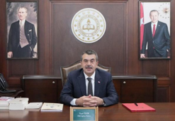 Bakan Tekin'den öğretmenlere ve bakanlık personeline mesaj