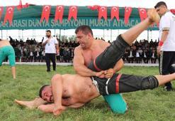 Uluslararası Pasinler Karakucak Güreşleri'nde Kenan Gör başpehlivan oldu