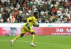 Onana hem kurtarıyor hem oyun kuruyor