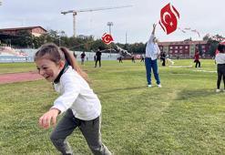 Edirne’de çocuklar, Gazze’de barış için uçurtma uçurdu