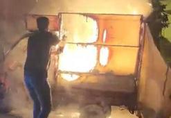 Ambulans şoförünün, 3 tekerli motosikletteki yangına müdahale ettiği anlar kamerada