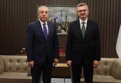 İletişim Başkanı Duran, FAO Genel Direktörlüğüne aday gösterilen Mehdi Eker ile bir araya geldi