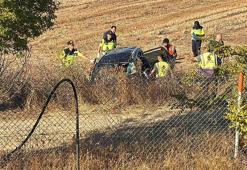 Tekirdağ'da otomobil takla atarak tarlaya devrildi: 1 ölü, 2 yaralı