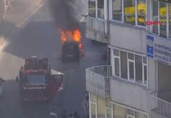 Mecidiyeköy’de hafif ticari araç alev alev yandı