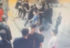Bağcılar'da sanal medya tartışması bıçaklı kavgaya dönüştü: 2 yaralı