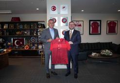 Şenol Kazancı'dan, TFF Başkanı Hacıosmanoğlu'na ziyaret