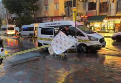 Gaziosmanpaşa’da iş yerinin önüne içinde el yapımı patlayıcının olduğu paketi bırakıp kaçtılar