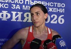 Milli boksör Gizem Özer, Büyükler Avrupa Şampiyonası'nda bronz madalya kazandı