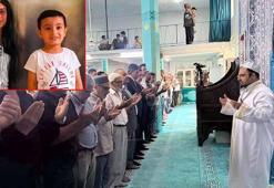 Girne'deki gemi kazasında kaybolan kardeşler için gıyabi cenaze namazı