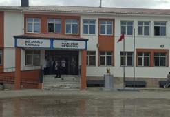 Öğrenci, okula tüfekle geldi