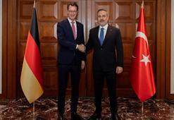 Bakan Fidan, Kuzey Ren-Vestfalya Eyaleti Başbakanı ile görüştü
