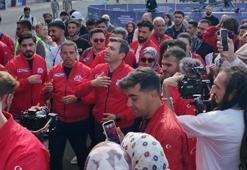 Selçuk Bayraktar, Şanlıurfa’da türküyle karşılandı