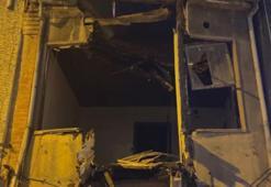 Bakırköy'de 2 katlı metruk binanın çökmesi kamerada
