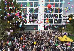 Lösemiyi yenen Hasan için gökyüzüne balon bırakıldı