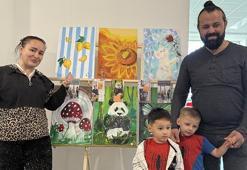 İkiz annesi Nurdan, kemoterapide resimle hayata tutundu