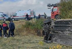 Adıyaman'da taksi şarampole devrildi: 5 yaralı