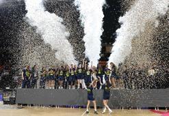 Şampiyon Fenerbahçe Tarfin, kupasını aldı