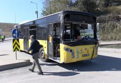 Sultangazi'de İETT otobüsü duvara çarptı; 4 yaralı