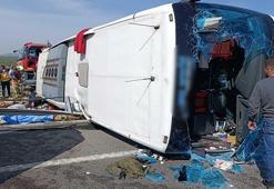 Manisa'da tur otobüsü devrildi; çok sayıda ölü ve yaralı var