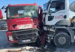 Avcılar’da iki beton mikseri çarpıştı; yaralı şoför hastaneye kaldırıldı
