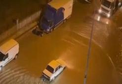 Malatya'da sağanak nedeniyle yollarda su birikintileri oluştu