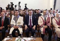 İletişim Başkanı Duran, ASBÜ'de akademik yılı açılış dersine katıldı
