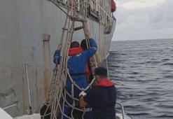 Antalya'da Kaş açıklarındaki gemide yaralanan mürettebat tahliye edildi