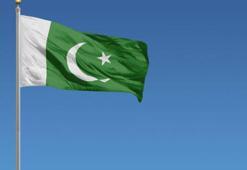 Pakistan'da okulun çatısı çöktü: 28 ölü