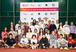 Milli tenisçi Çağla Büyükakçay’dan Aydem Cup’ta gösteri maçı