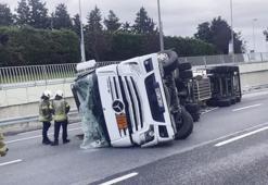 Bakırköy'de devrilen tanker kaldırıldı
