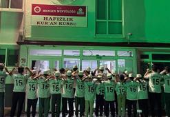Arda Güler’den hafızlık öğrencilerine imzalı forma