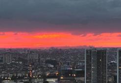 İstanbul'da sağanak sonrası gün batımı görsel şölen oluşturdu