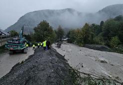 Sapanca’da selden zarar gören bölgelerde çalışmalar başladı