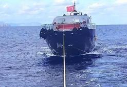 Datça açıklarında sürüklenen tekne kurtarıldı