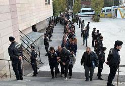 Yasa dışı bahis operasyonunda, hesaplarında 7,1 milyar lira para hareketi tespit edilen 78 şüpheli tutuklandı