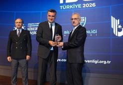 ODTÜ Rektörü Prof. Dr. Yozgatlıgil’e ‘Siber Güvenlik Üstün Hizmet Ödülü’