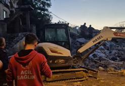 Zonguldak’ta 2 katlı bina çöktü; enkazda kalan 2 kişiden 1’i sağ, diğerinin cansız bedeni çıkarıldı