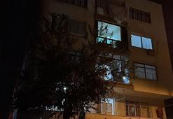 Mersin’de zemin katında çökme meydana gelen bina tahliye edildi