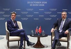 Bakan Fidan, Birleşik Krallık Dışişleri Bakanı Ed Miliband ile bir araya geldi