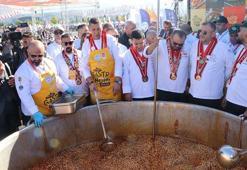 Gastronomi Günleri’nde 1 ton börek aşı çorbası ikram edildi