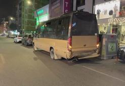 Küçükçekmece’de otomobil, yolcu minibüsüne çarptı: 2 yaralı