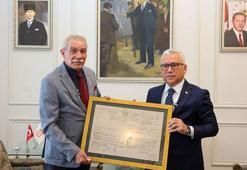 110 yıl sonra ulaşılan belgeler, esir yüzbaşının torununa teslim edildi