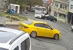 Hafif ticari araçla otomobil çarpıştı: 2 yaşındaki kız yaralandı
